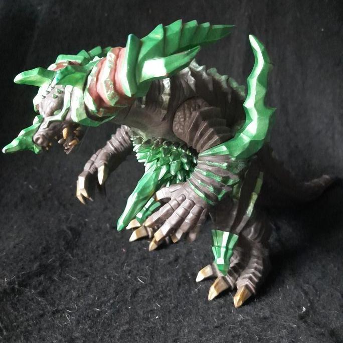 Ultra Monster Series DX Earth Gomora by Bandai