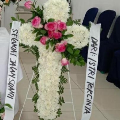 karangan bunga salib duka cita ,karangan duka cita