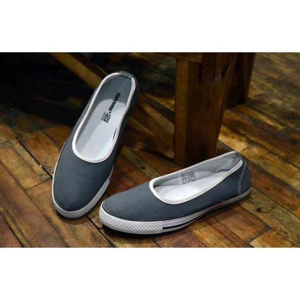 Sepatu Slip On Two Hole Anyam Tetris BS158 BS159 BS160 BS161 BS246 Pria Nike Slip On Hitam Lis Putih