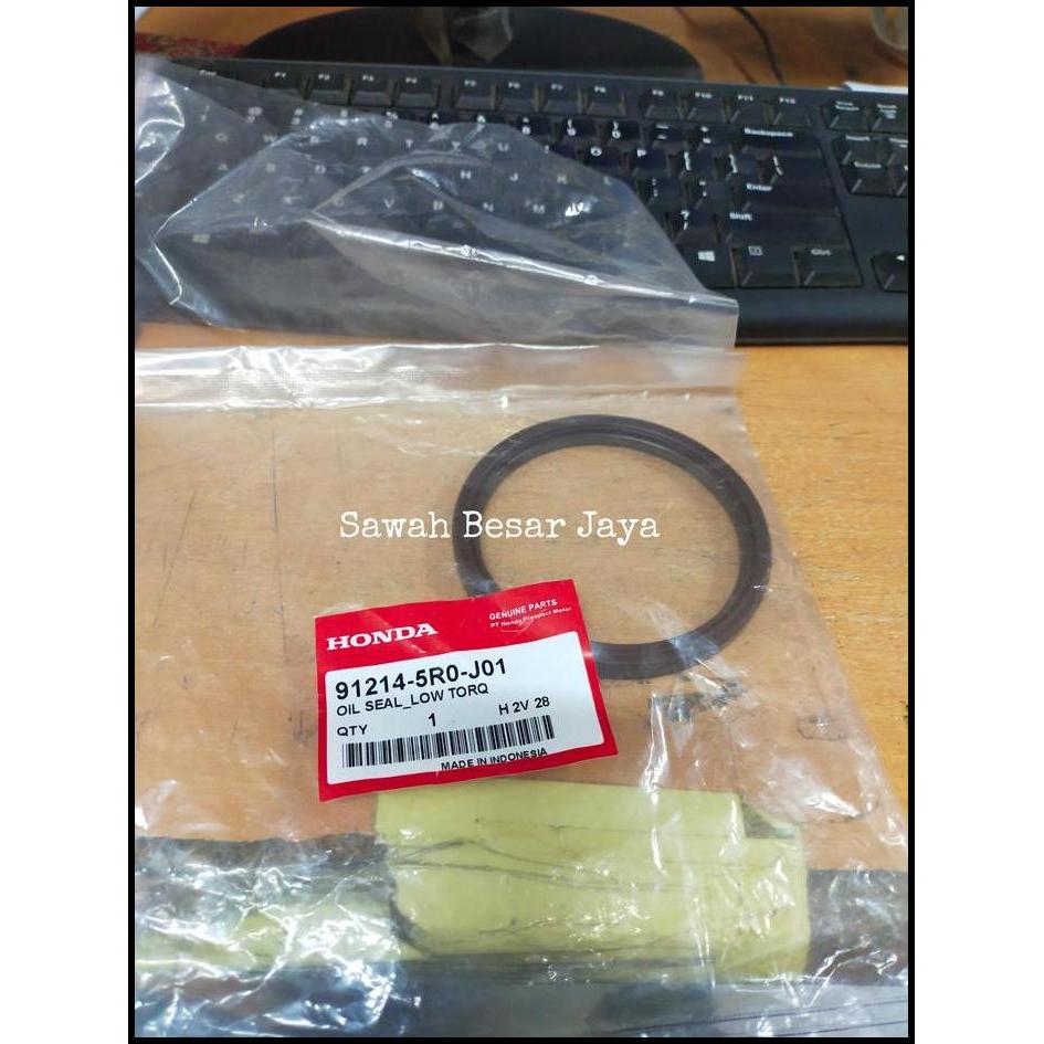 TERBARU OIL SEAL CRANKSHAFT CRANK SHAFT SIL OLI KREK KRUK KER AS BELAKANG HONDA CIVIC FC FK TURBO . 