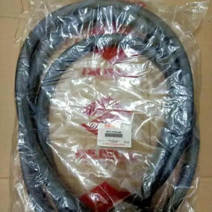 Karet Kaca depan Suzuki ST100 / Carry 1000 cc Original