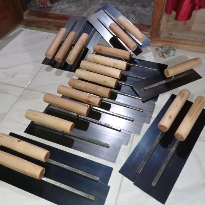 Roskam Baja Bandung Berkualitas untuk Plester dan Aci - Paint GOL