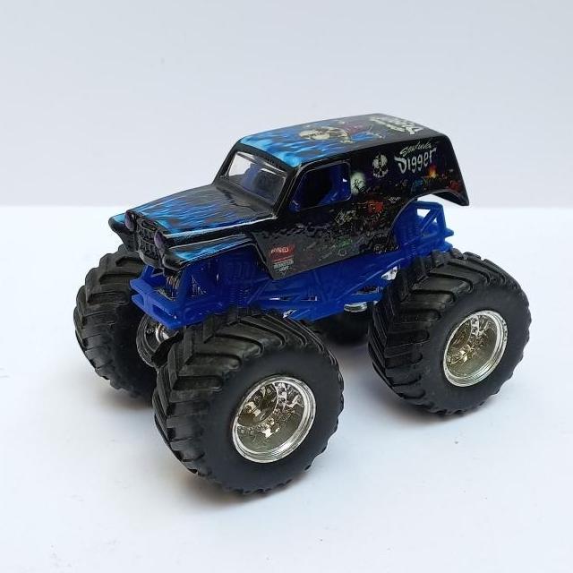 hot wheels hotwheels monster jam son uva digger 1/64 loose diecast (s)