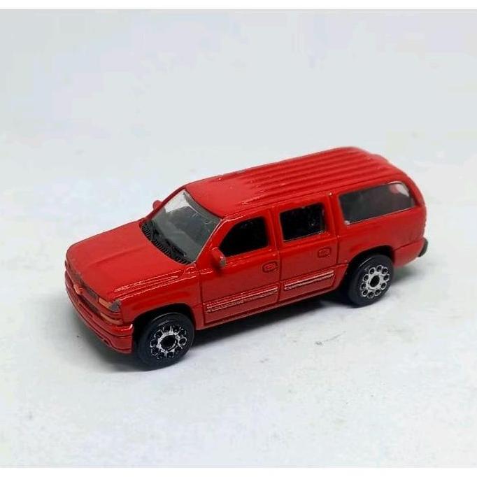 motormax 2000 chevrolet suburban loose diecast 1/64 (s)