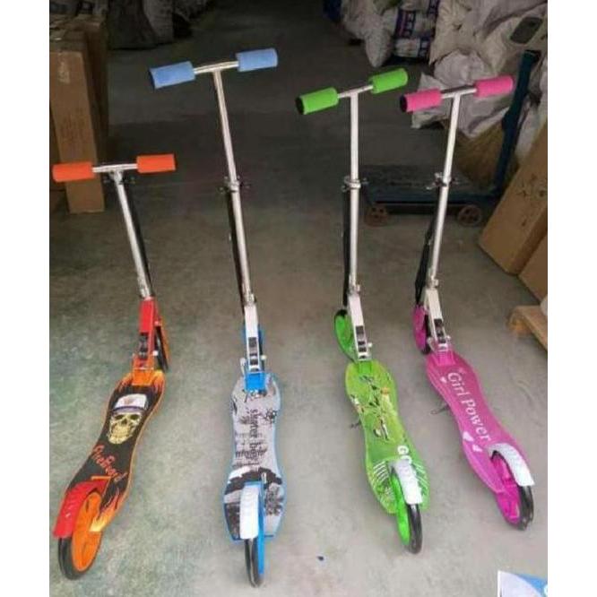 TERLARIS URBAN SCOOTER / OTOPET ANAK ATAU DEWASA KARAKTER
