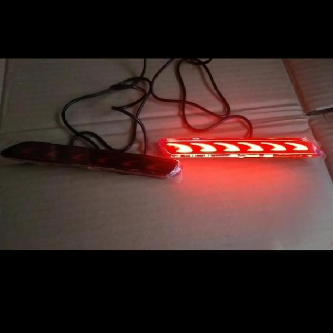 Reflektor Led Lampu Bagasi Toyota Innova 2012-2015 Sequential