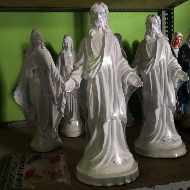 Patung Yesus Tangan Terbuka 36cm Diskon