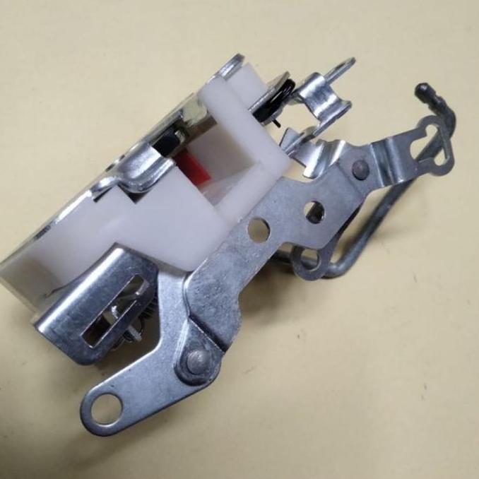 Promo DOOR LOCK PINTU TENGAH / BELAKANG KANAN PANTHER LAMA KOTAK OLD DOR LOK Diskon