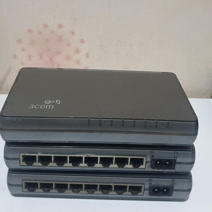 TERLARIS 3COM SWITCH 3CFSU 8 PORT HIQH QUALITY