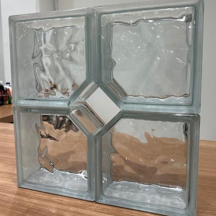 lubang angin kaca glass block mulia roster 20x20x10cm