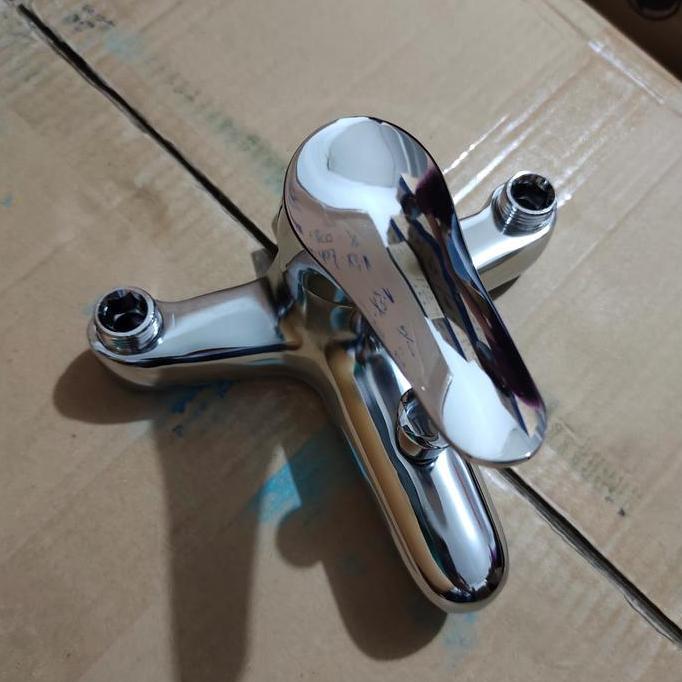 Kran Air Panas Dingin Instant Tanpa Bobok Tembok / Keran Bathub Mixer