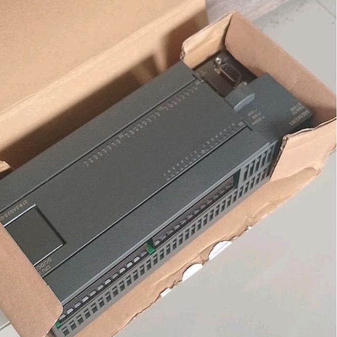 PLC SIEMENS S7-200 CPU226 DC/DC/DC 6ES7 216-2AD23-0XB0 made in Germany 4404 CVCU
