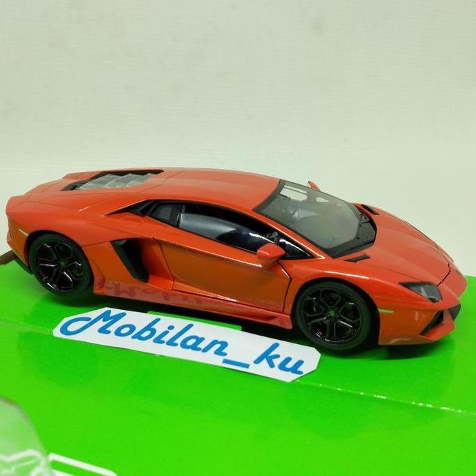 Diecast Lamborghini Aventador Coupe LP700-4 Welly Nex 1:24 Kuning Mainan Mobil Anak