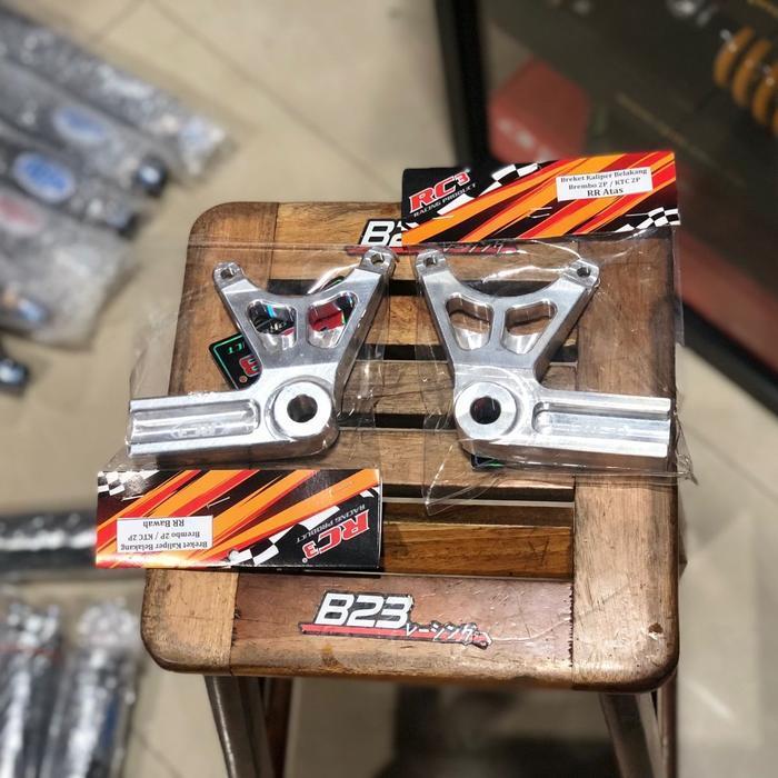 Breket Kaliper Brembo 2P Belakang Ninja Rr Hadap Atas Bawah Hitam T7 Original Dan Terpercaya