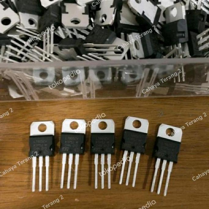IC TRANSISTOR REGULATOR IC 7805 LM 7805 L7805 PM99