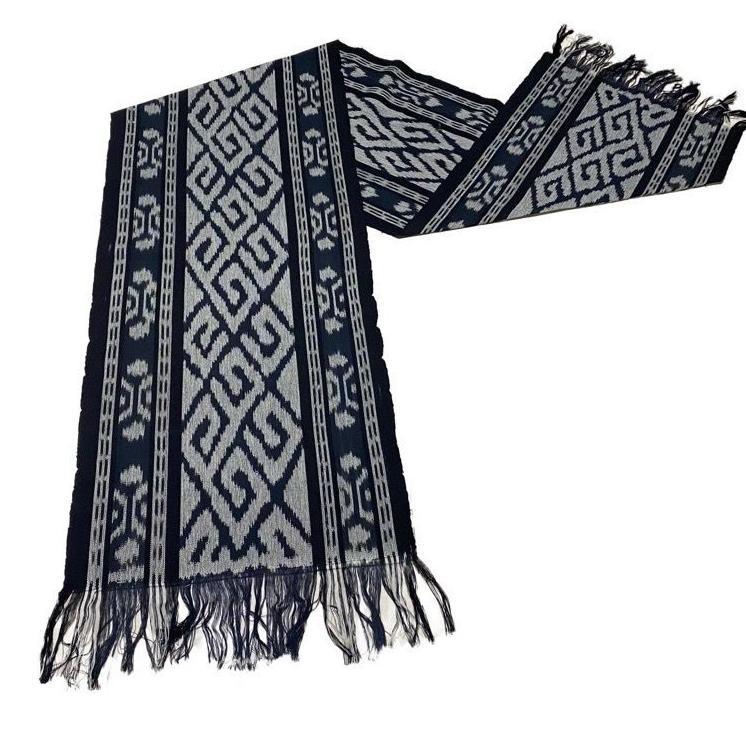 Kain_Usang | Syal Tenun Toraja Hitam | Kain Tenun Etnik | Tenun Ikat Selendang