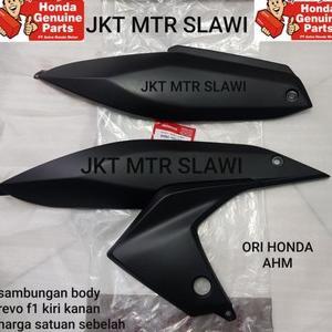 64560-K03-N30ZA COVER SAMBUNGAN BODY COVER R BODY LOWER REVO F1 ORI AHM