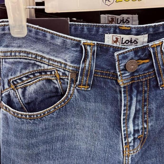 CELANA PENDEK MERK LOIS ORIGINAL SLIMFIT