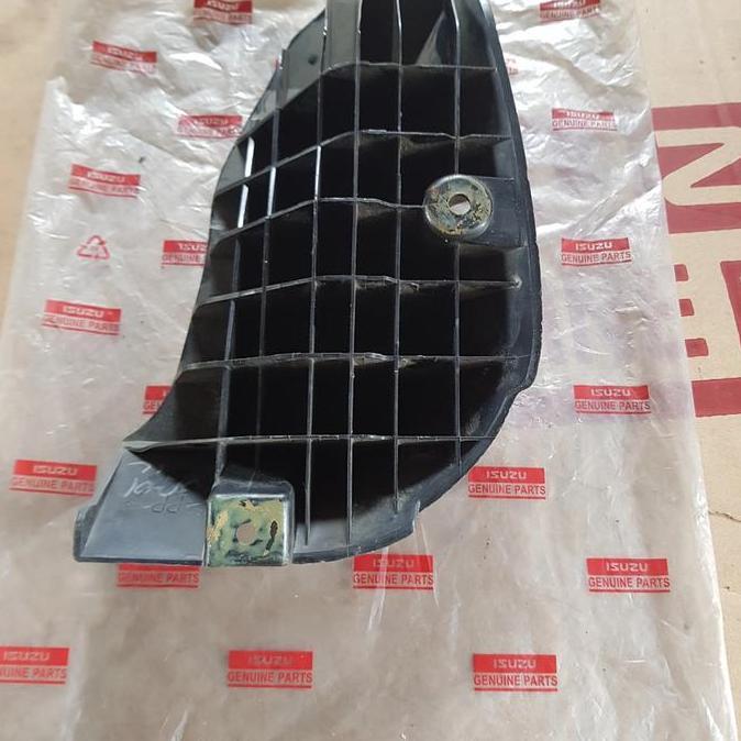 Tatakan Kaki Mobil Isuzu Panther Matic