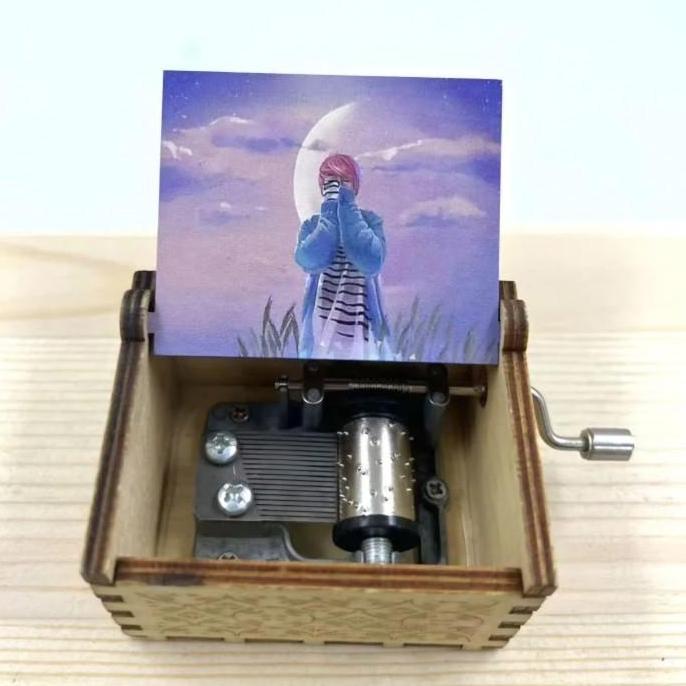 Kotak Musik BTS Wooden Music Box