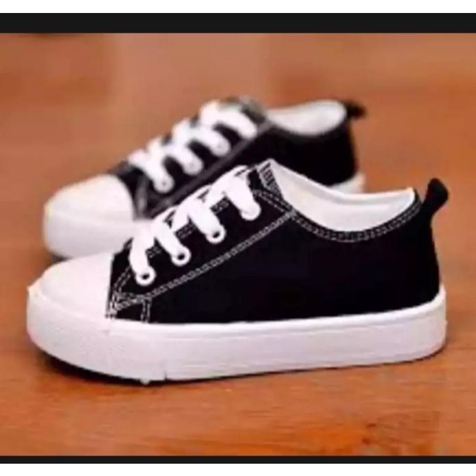 Diskon Sepatu Anak Laki-Laki Model Polos