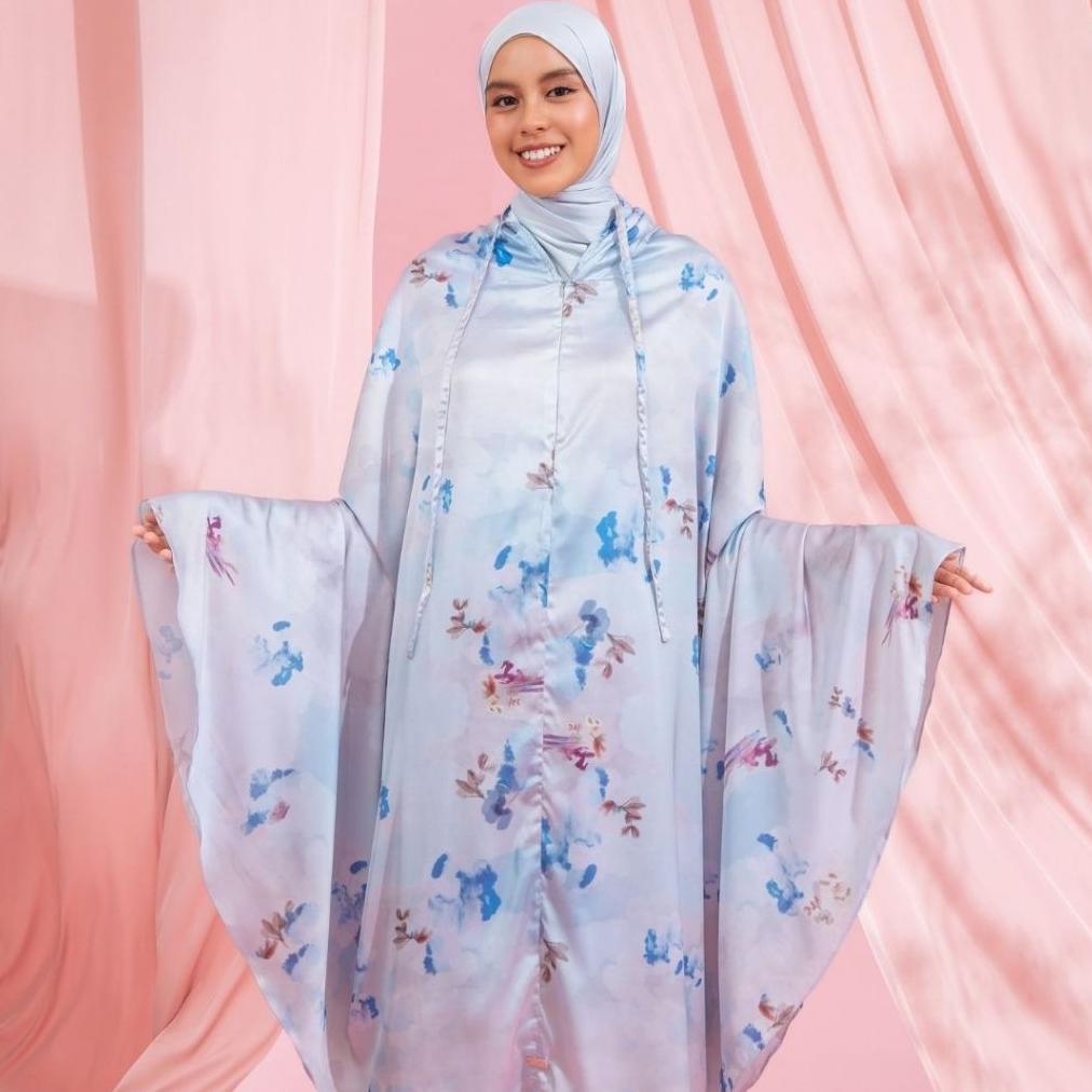 Limited Lozy Hijab - Lesti Prayer Set Series 2 Lozy X Lesti Kejora (Lunar Prayer Mukena Bahan Silk S