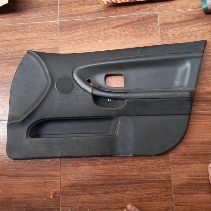 Doortrim door trim depan kanan bmw e36