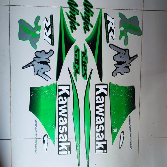 striping stiker ninja rr 2010 se spesial edition hitam hijau