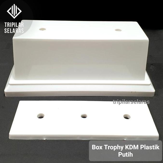 Giftyou- Box Trophy Kdm Plastik Putih
