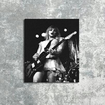 POSTER DINDING COURTNEY LOVE FB27
