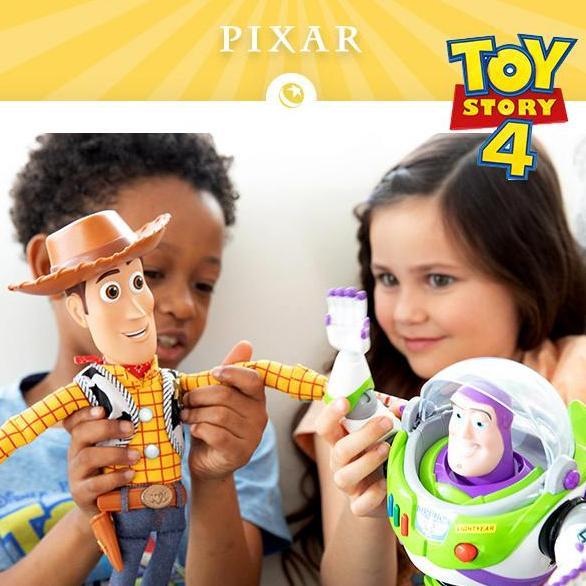 mainan - Disney Store Toy Story 4 Interactive Talking Action Figure, Buzz Lightyear Woody Zurg Jessi