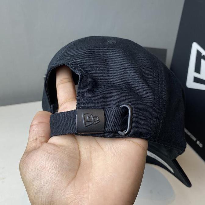 Topi Baseball MLB Caps New Era Logo NY Plat Besi Hitam TP