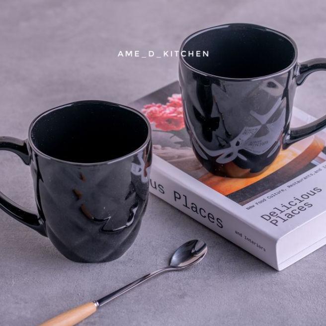 Mug Souvenir/ Mug Bijian Keramik Hitam 600 Ml