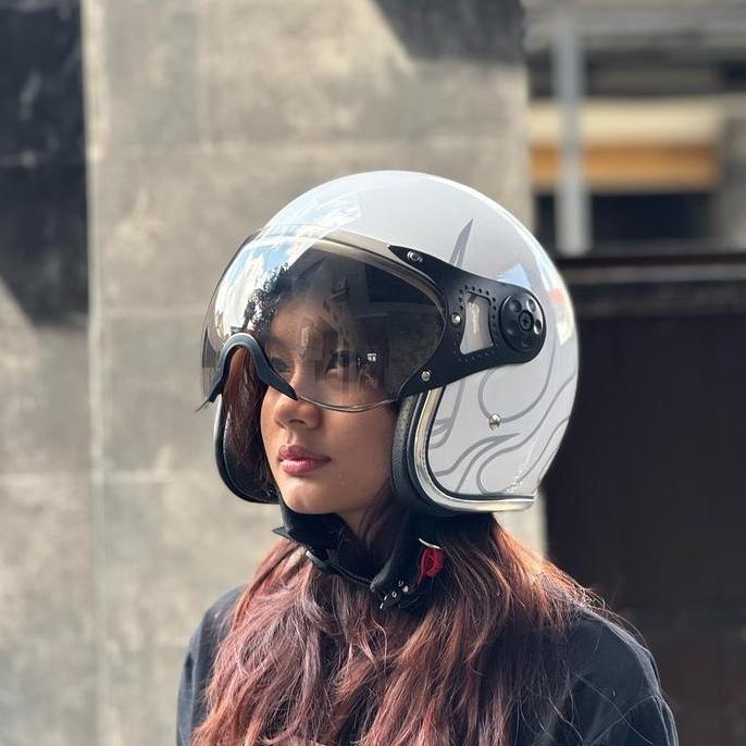 Helm Vespa Retro Justin Bieber