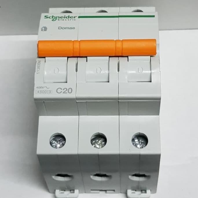 MCB Domae Schneider 3P 20A 20 A / MCB Schneider Domae 3Phase 20A