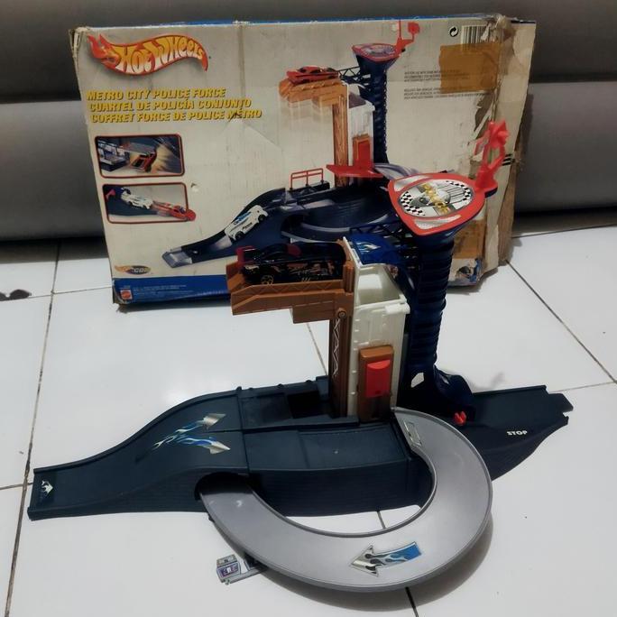 Track Hotwheels Metro City Police Force bekas