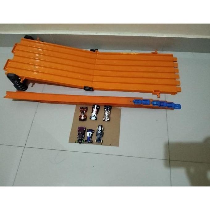 Hotwheels track parts Super 6 Lane Raceway hot wheels preloved