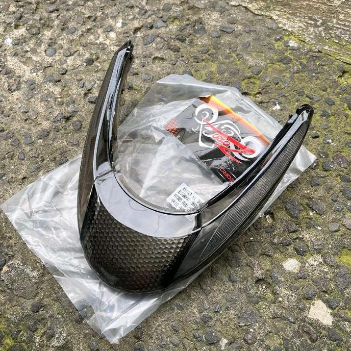 Mika Lampu Stop Vario 110 Karbu Kaca Riben Smoke / Mika Stoplamp Vario 110 Karbu Mika Riben Smoke / 