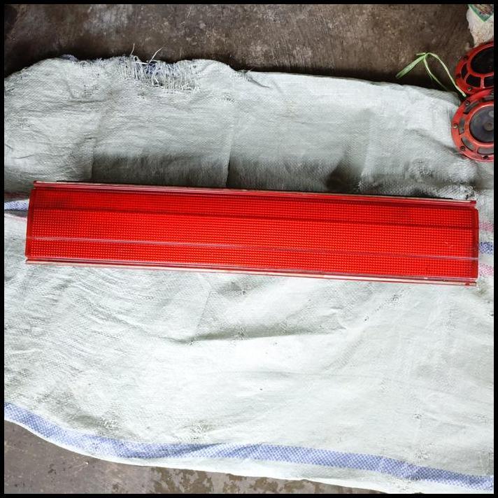 DISKON LAMPU GARNISH BAGASI BELAKANG MAZDA MR 90 ORIGINAL COPOTAN 