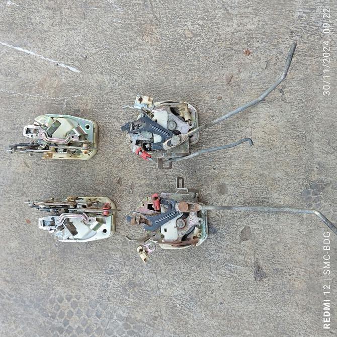 DOORLOCK PINTU TIMOR DEPAN/BELAKANG KANAN/KIRI COPOTAN 1PCS SECOND