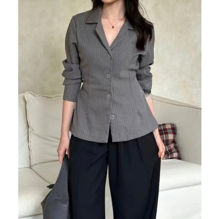 Esme Blazer - Fitted Stripe Shirt Blazer Semi Wool Atasan Wanita Lengan Panjang Blazer Formal & Casu