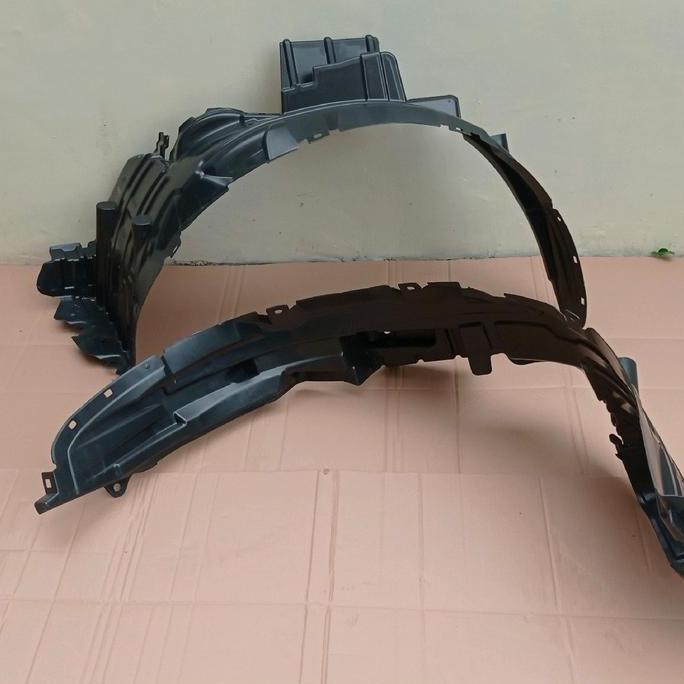 TREBA liner fender avanza/xenia 2004 sd 2011 satu set isi 2( kanan+ kiri) IMPORT / liner avanza / li