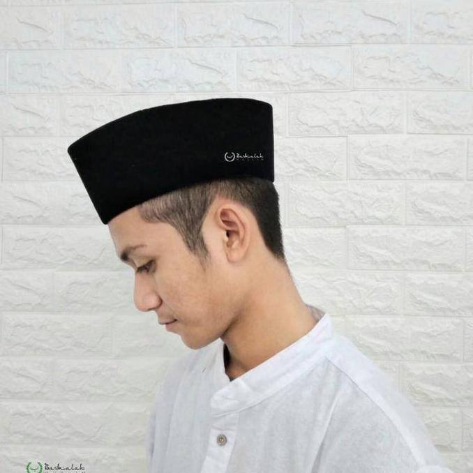 Kopiah Dewasa Gajah Mas Hitam Songkok Polos Peci Nyaman Muslim Haji Motif Kain Beludru Berkualitas T