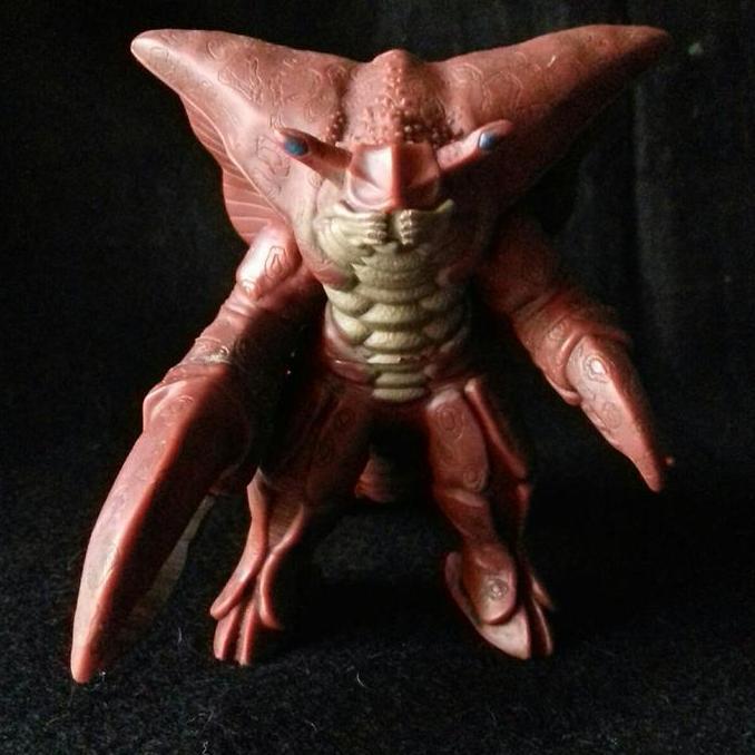 Bandai 10 Cm Ultra Monster 500 Series Reicubas