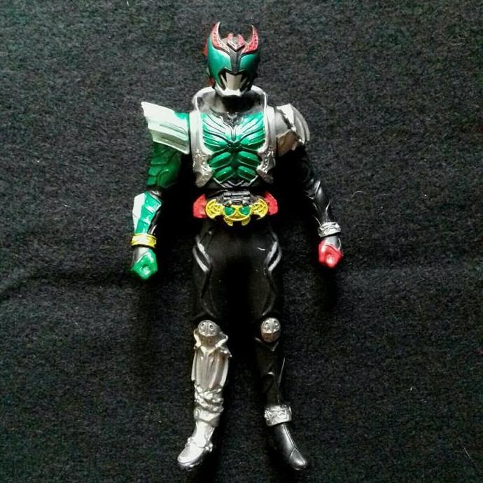 RHS 17 Cm Kamen Rider Kiva Basshaa Form by Bandai
