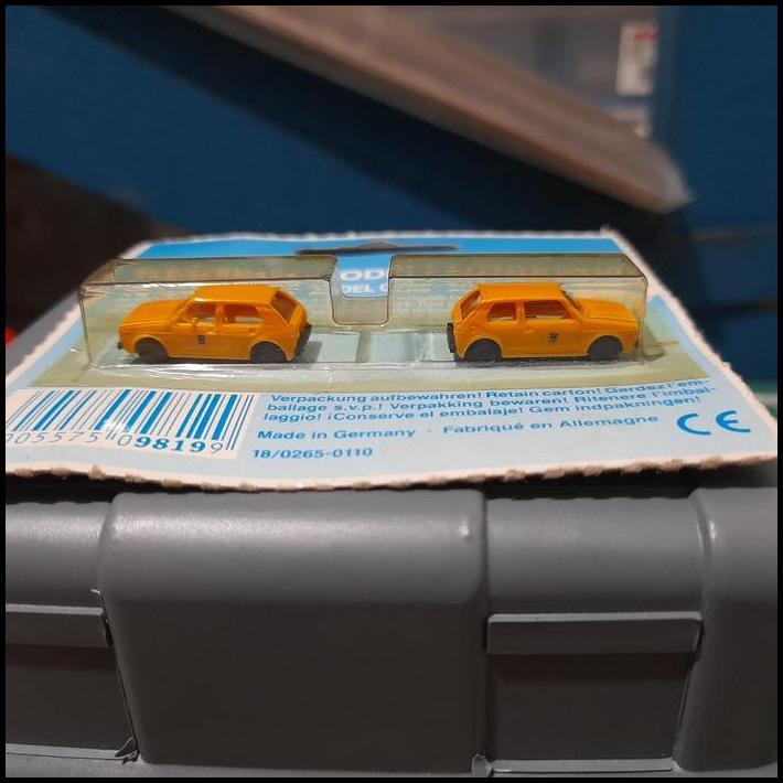 HOT DEAL FLEISCHMANN SKALA 1:160 (N GAUGE) - FLEISCHMANN 9819 SEPASANG VW GOLF (WN16) !!!!!!