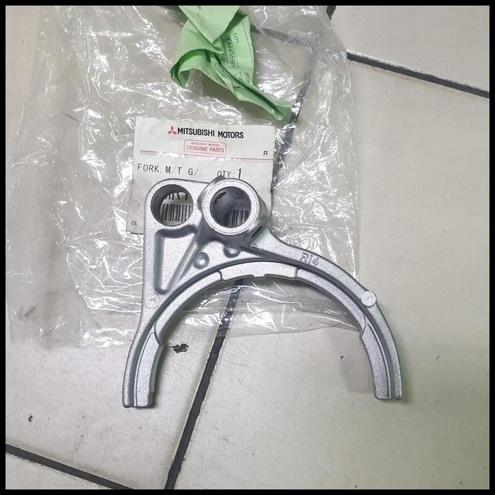 BEST DEAL FORK GARPU TRANSMISI MANUAL GIGI 3 4 MITSUBISHI TRITON ALL NEW TRITON 