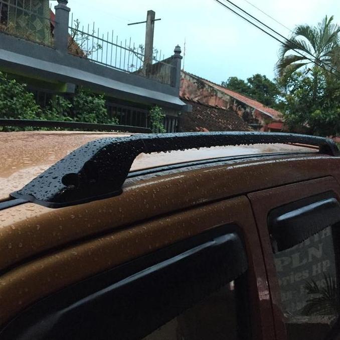 Dudukan roof rail suzuki karimun kotak.