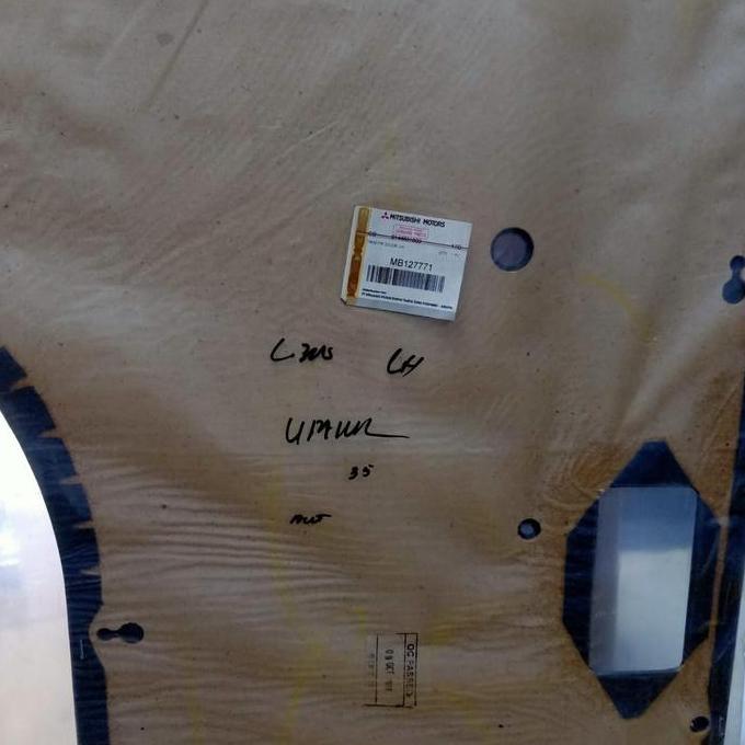 DOOR TRIM DOORTRIM PANEL PINTU HARBOT COLT L300 L 300 KIRI (L/H) ASLI ORIGINAL DAN TERPERCAYA