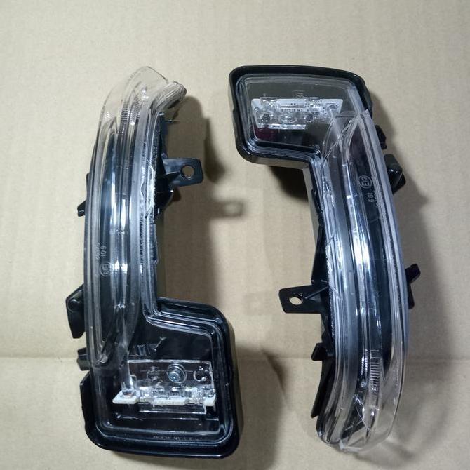 Lampu Sen Spion Xpander Baru.